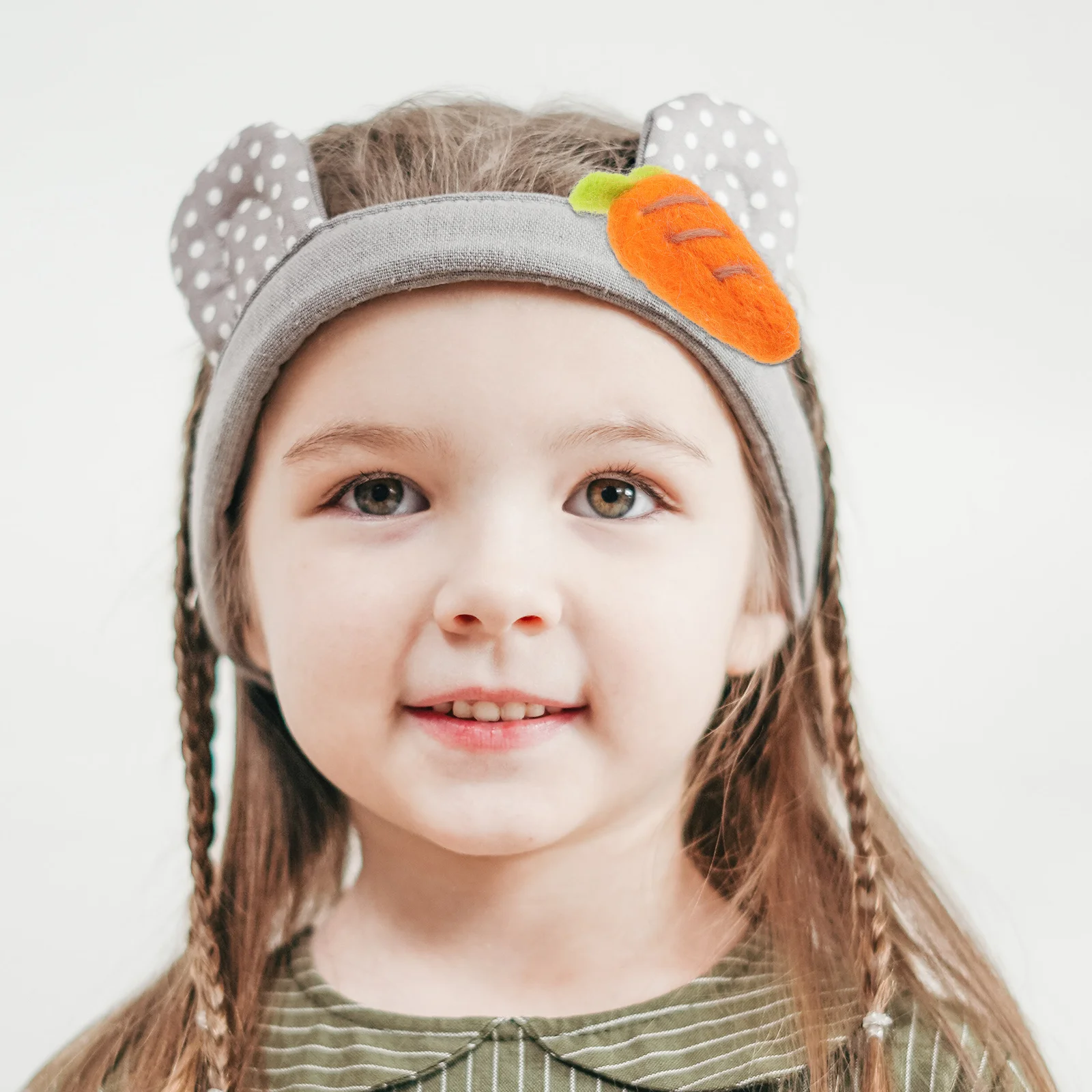 

4Pcs Cartoon Carrot Felted Wool Ornaments DIY Hairpin Brooch Accessories Craft Making Supplies Hair Clips Easter Decor