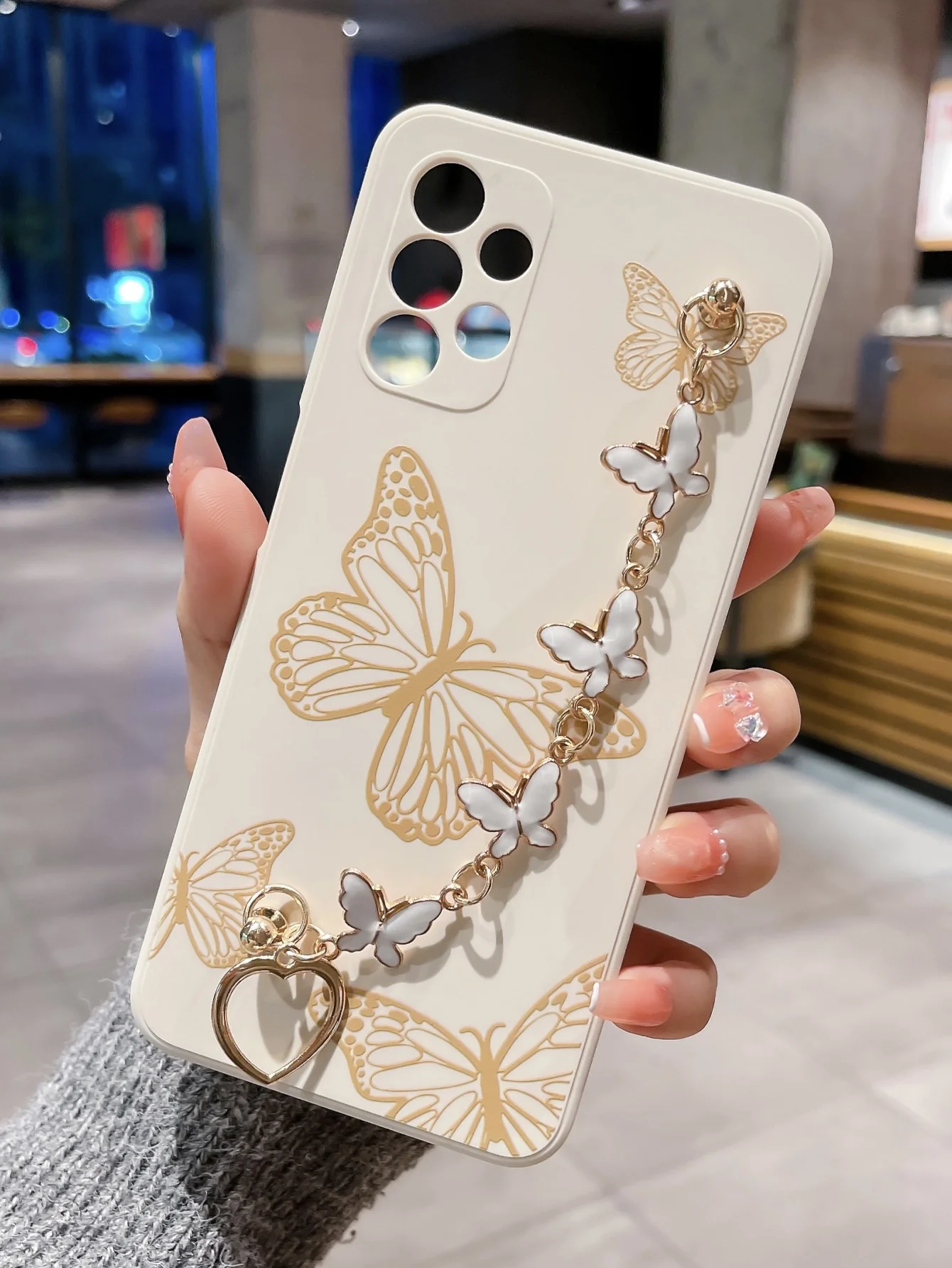Luxury Plating Butterfly Metal Chain TPU Phone Case For Samsung Galaxy S26 S25 Ultra S24 S23 FE S22 Plus Back Cover