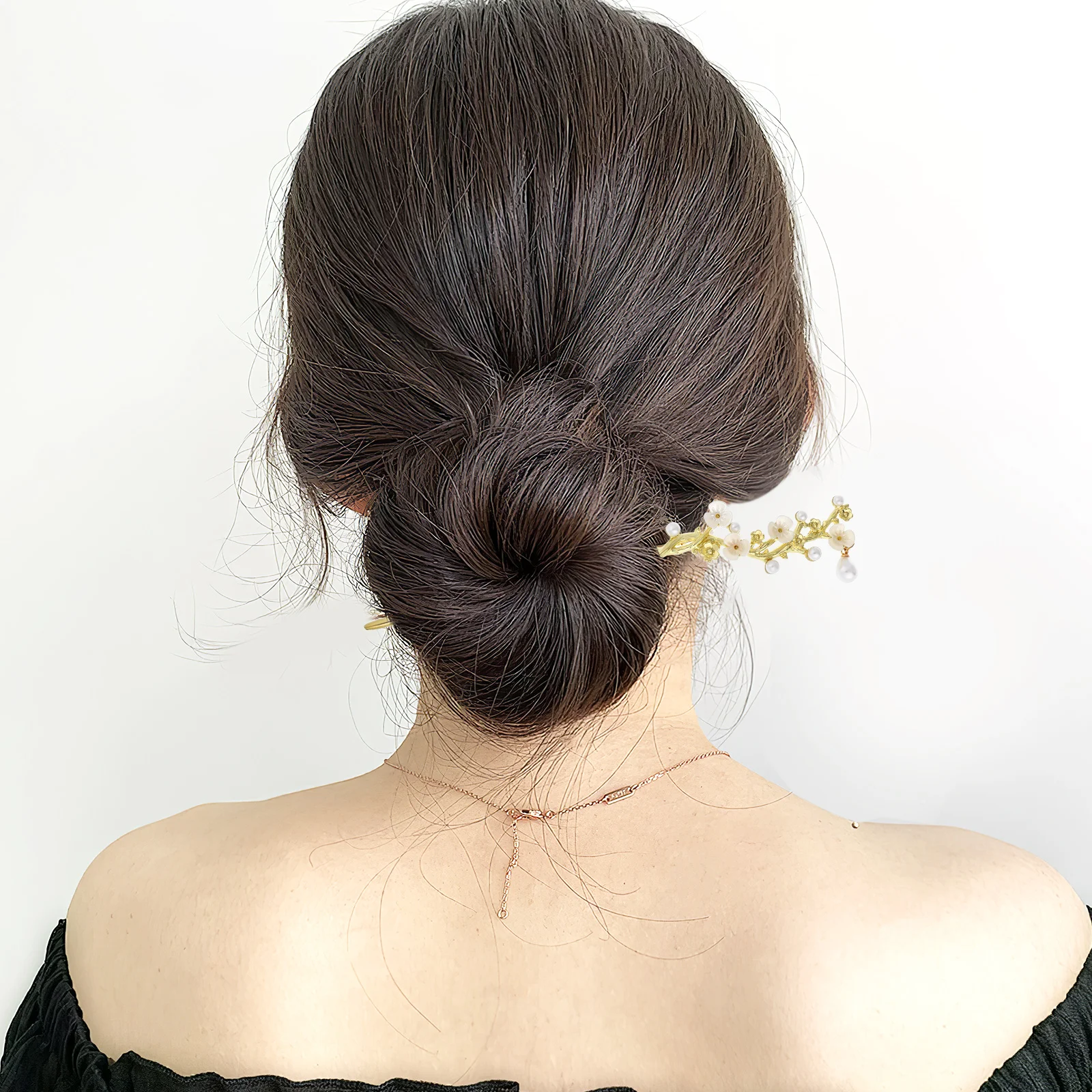 

4 Pcs Chinese Pins Vintage Hair Chopsticks for Women Flower Metal Hair Sticks Classic Look Easy Styling Accessories