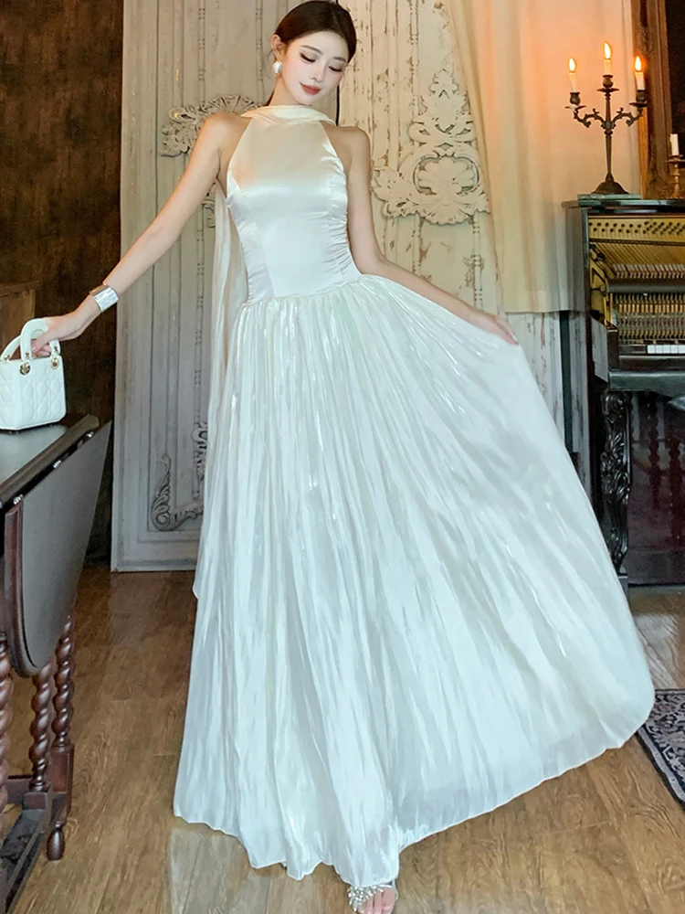 新しい夏のフレンチレトロレディースホルターイブニングパーティードレス女性のセクシーなバックレスノースリーブスリムウエストプリーツドレスvestidos