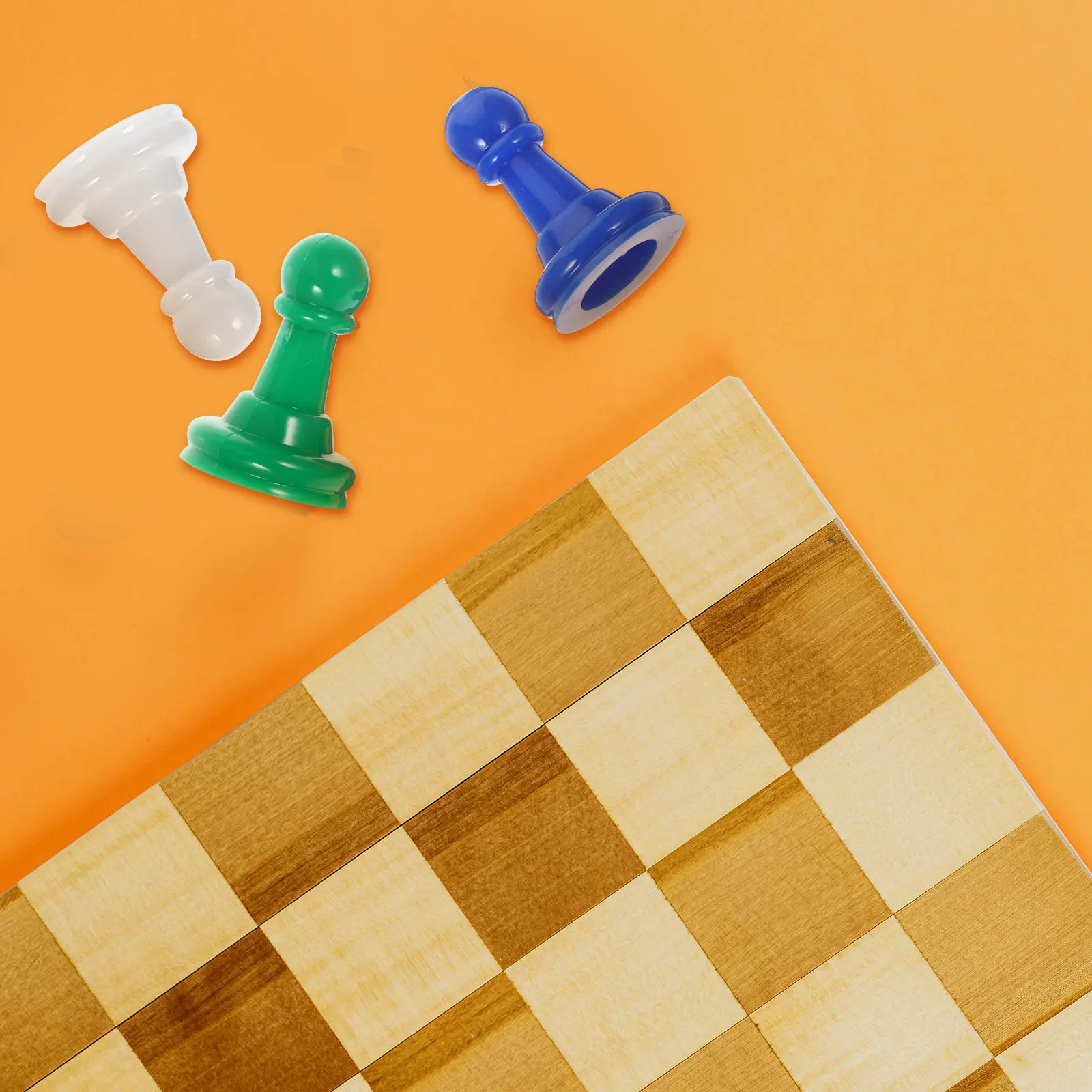 

32pcs Flight Pieces Educational Colorful Plastic Chess For Board Party Multicolor Small Pieces Flying Chess Accessory
