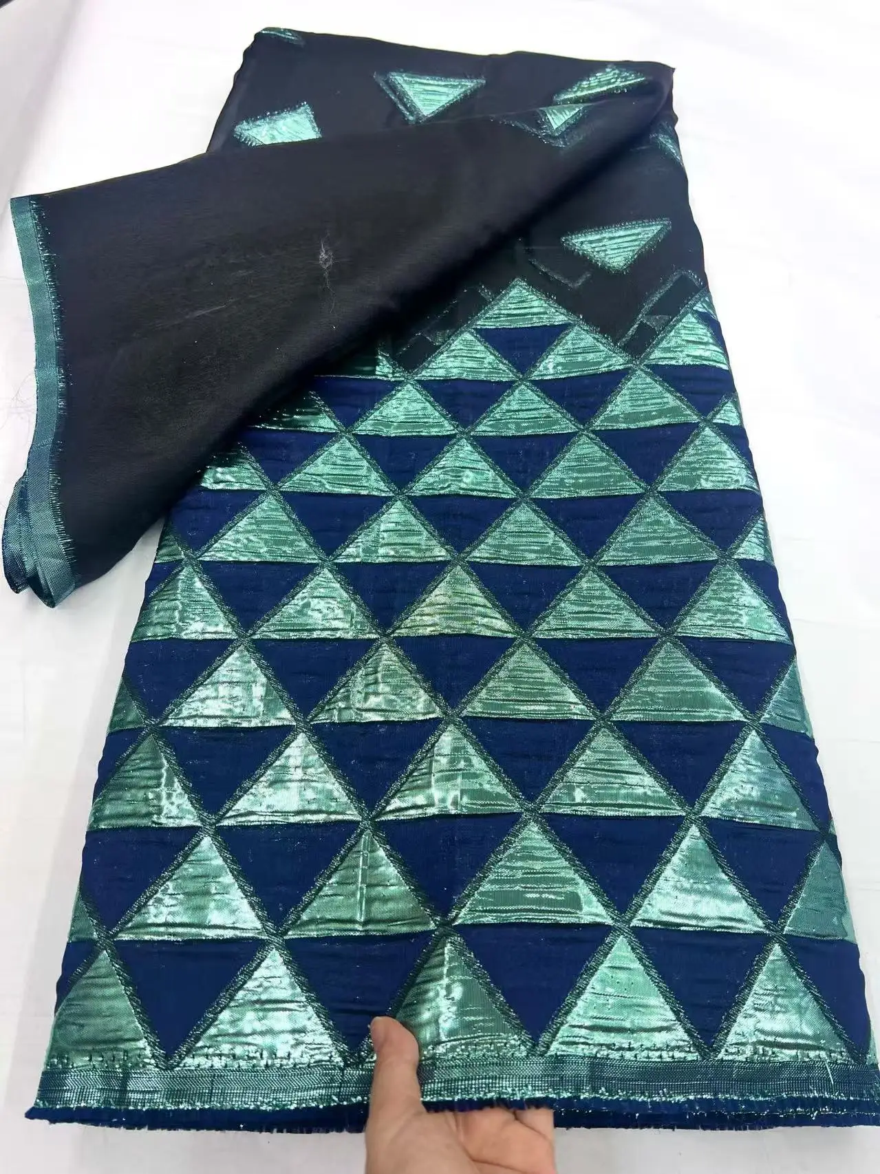 Tessuto di pizzo jacquard francese 2025 Tessuto di pizzo broccato africano di alta qualità Pizzo nigeriano per abiti da sposa da donna di lusso