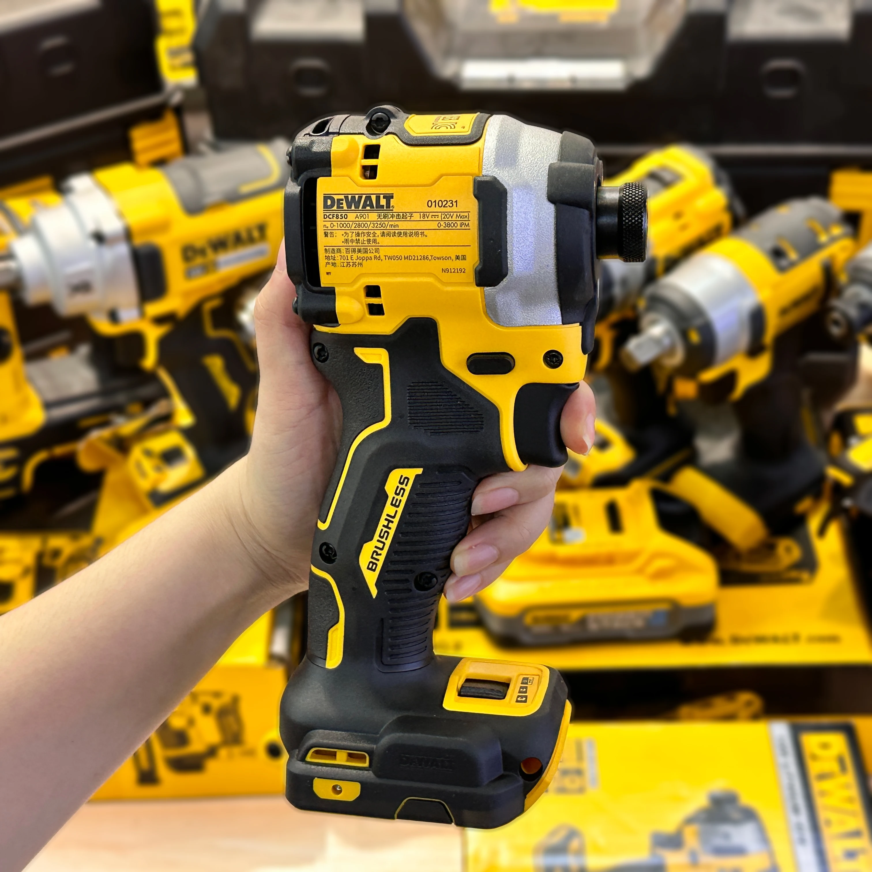 Dewalt DCF850N Cordless Impact Dirll 20V Brushless Motor 1/4-Inch Electric Screwdriver 205NM Wirless Rechargeable Power Tool