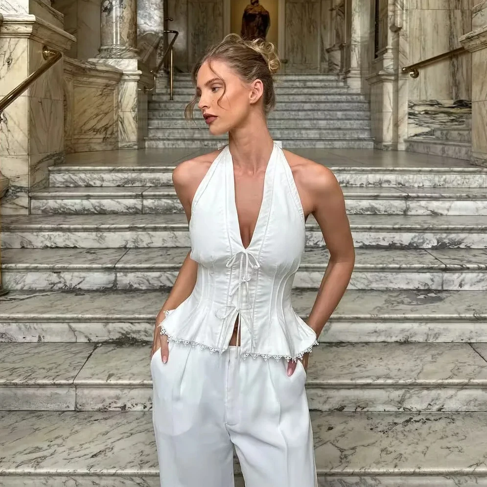 

Suninbox сексуальные элегантные белые топы с открытой спиной и лямкой на шее, женские топы с галстуком-бабочкой спереди, кружевной отделкой, рюшами по подолу, летняя майка, тонкий жилет