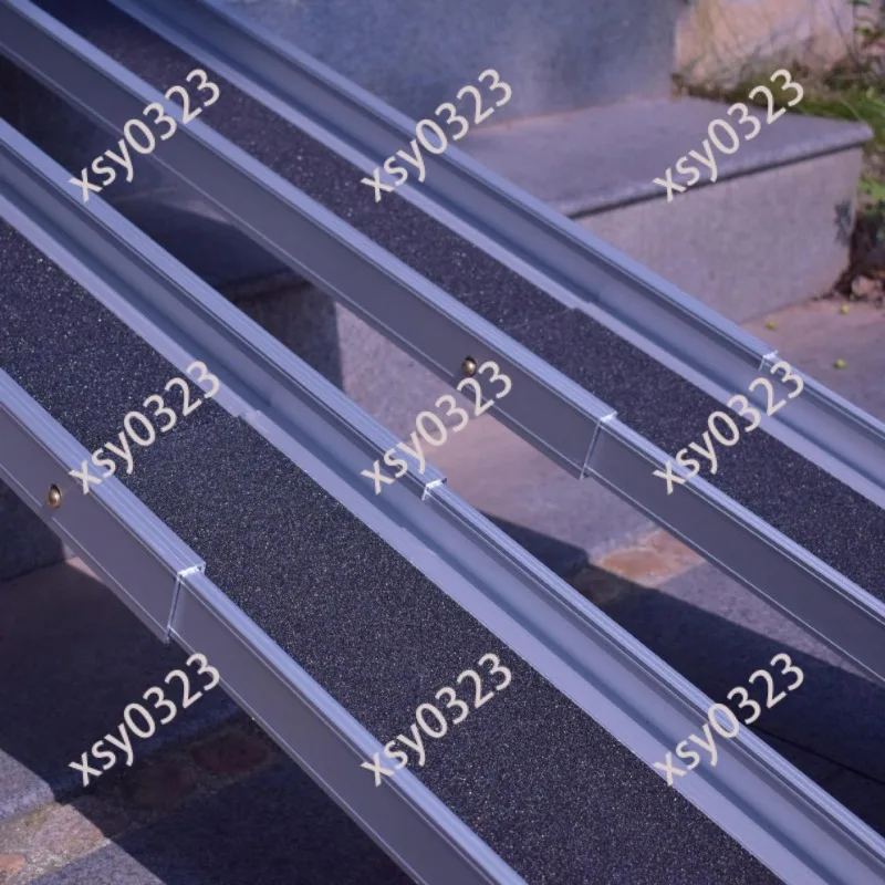 Portable Telescopic Aluminum Ramp, Lightweight Mobility Aid for Wheelchair Stair Access