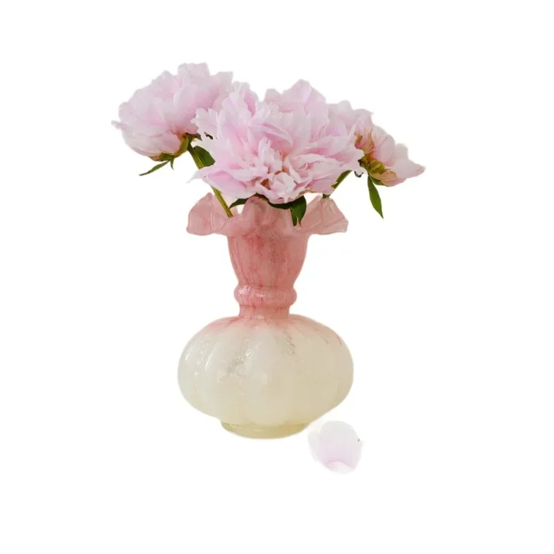 

Gentle pink medieval gradual change retro French handmade glazed vase living room flower arrangement