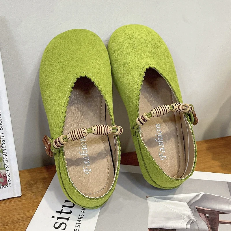 Girls Vintage Suede‑Like Ballet Flats, Wooden Flower Elastic Strap Scalloped Edge Non‑Slip Toddler Mary Jane Casual Shoes