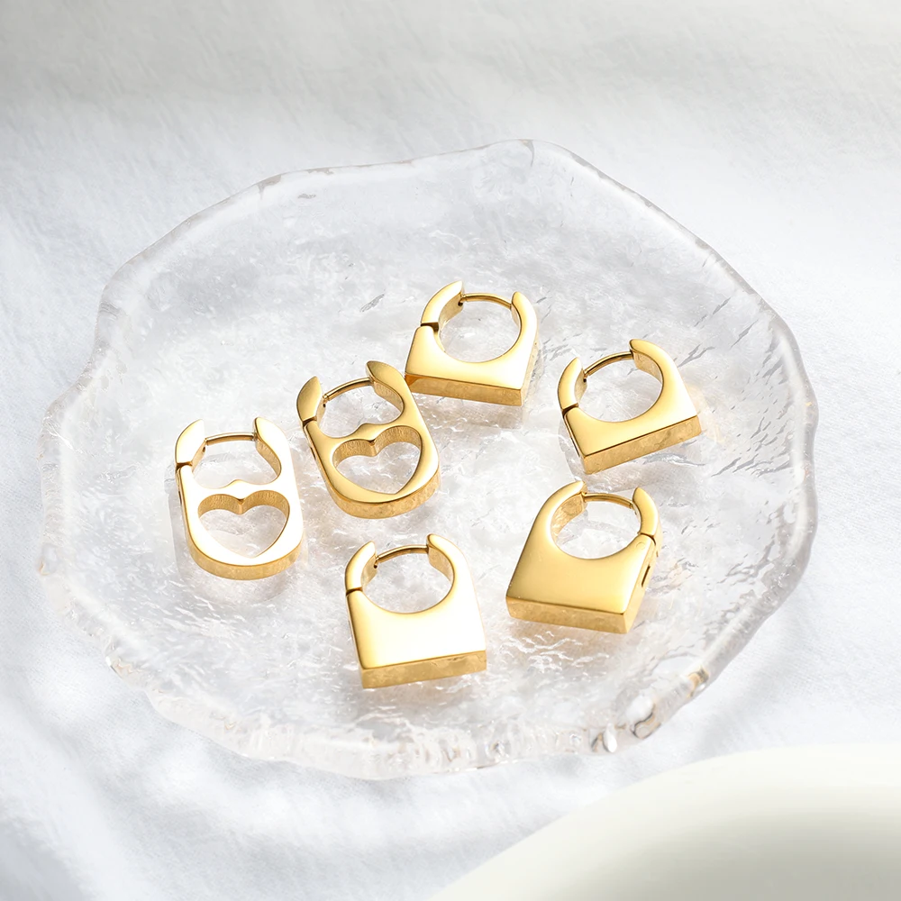 

Mini Stainless Steel Hollow Heart Hoop Earrings for Women Girls Geometric Gold Colour Earring Waterproof Non Tarnishable Jewelry