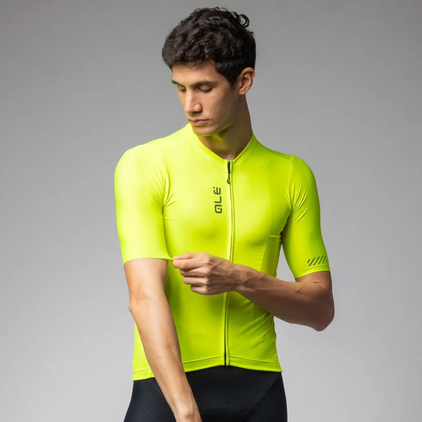 

Men's High-Quality Short-sleeved Cycling Jersey – Pro-Grade Breathable Cycling Apparel for MTB and Road Biking UPF50+ 2026