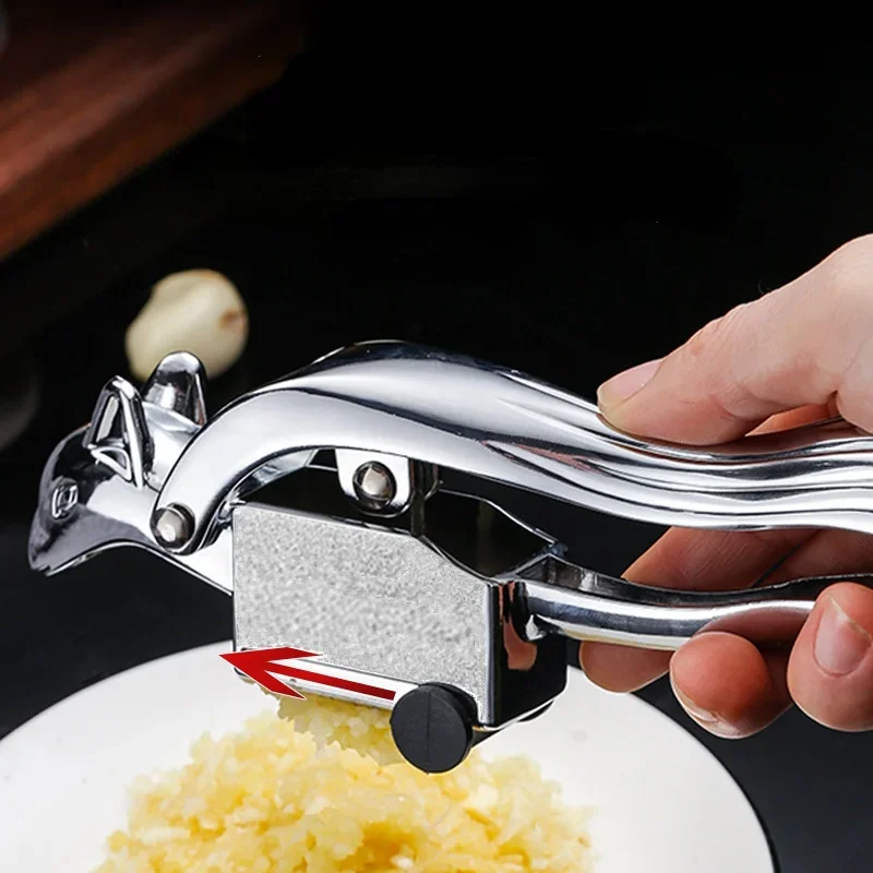 Creative squirrel garlic press hand garlic masher zinc alloy garlic clip stainless steel manual garlic masher