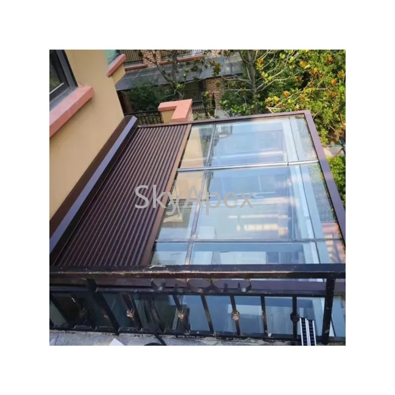 

Heavy Duty Outdoor Electric Roller Blinds For Restaurant Customizable Waterproof UV Sunshade WeatherResistant Windproof