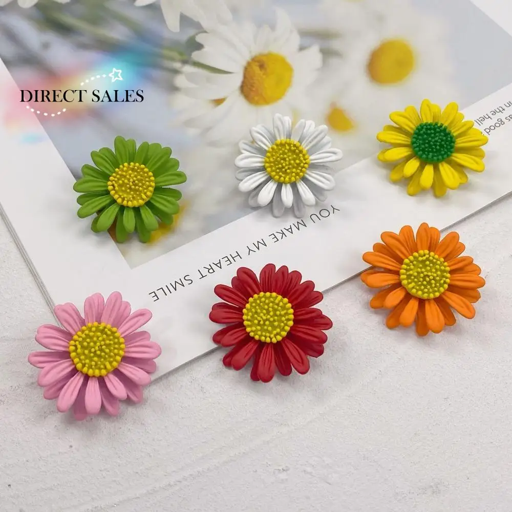 Sweet Brooch Pin Daisy Brooches Lapel Pins Flowers Daisy Brooch Pin Jewelry Metal Elegant Sunflower Metal Lapel Pins Party Gift