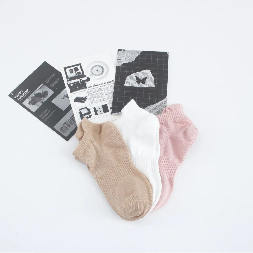 

Casual Socks Lift Ear Anti-odor Socks Non-slip Sweat Socks Lift Ear Simple Color Women's Socks