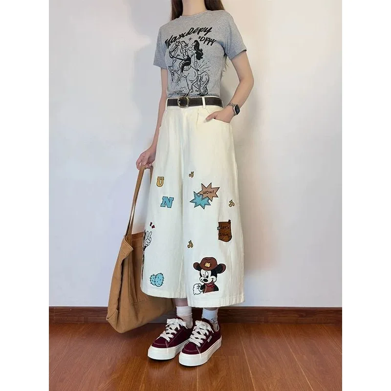 hoodie Women's American Vintage Cartoon Mickey Embroidered Denim Shorts Summer Loose Seven-Point Pants Trendy Casual stockholm