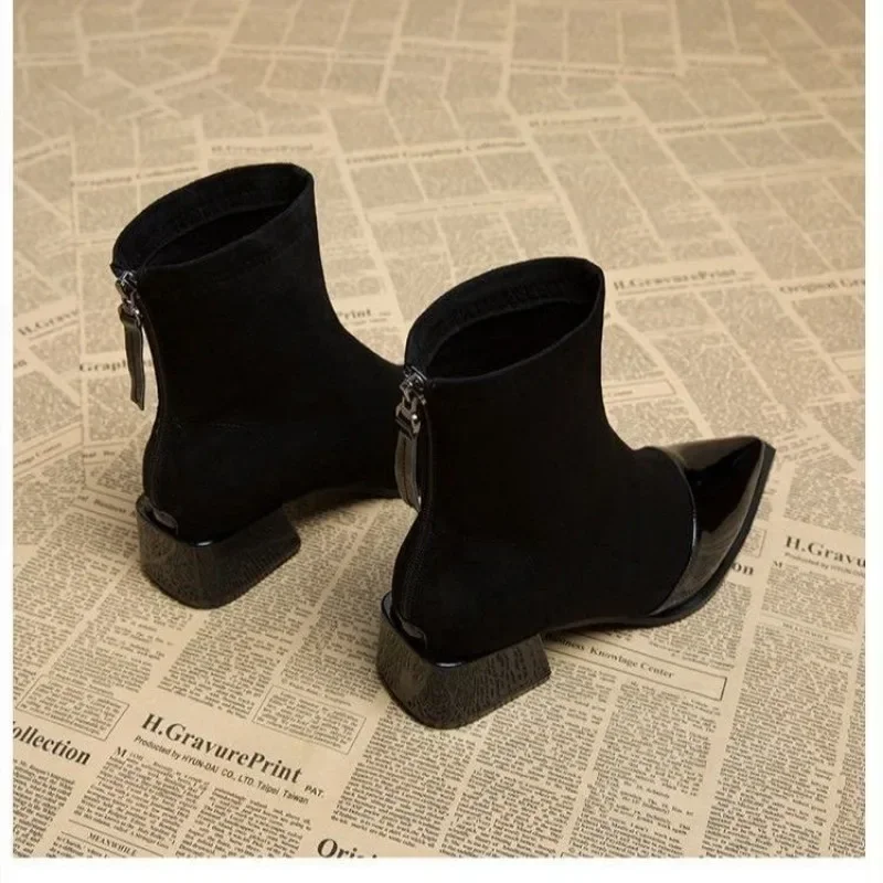 حجم كبير الإناث عالية الكعب حذاء من الجلد الخريف والشتاء الاتجاه مصمم وأشار مثير تشيلسي أحذية بوت قصيرة بوتاس دي Mujer