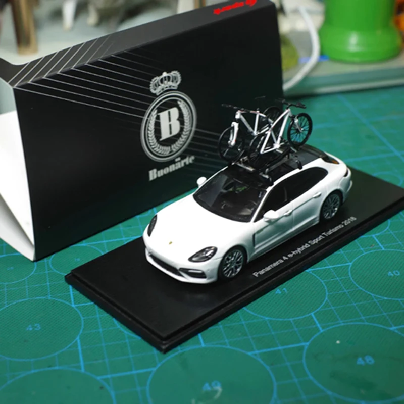 

Модель SPARK в масштабе 1/43 Panamera 4, электронная гибридная модель Sport Turismo 2018, имитация модели автомобиля из смолы, коллекция игрушек, подарок, сувенир