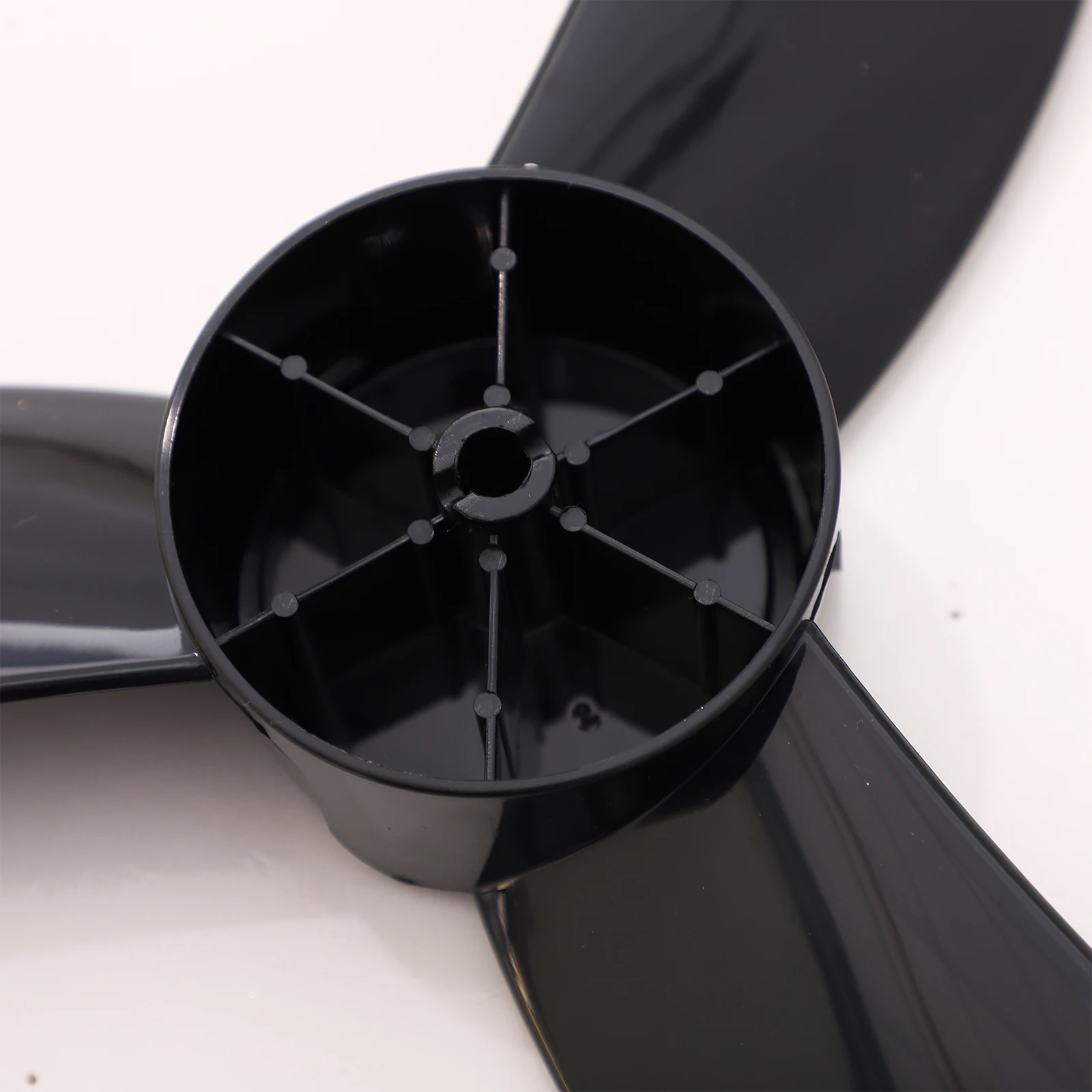 Universal Plastic Fan Blade with Nut Cover Replacements for Household Fans Standing Fans