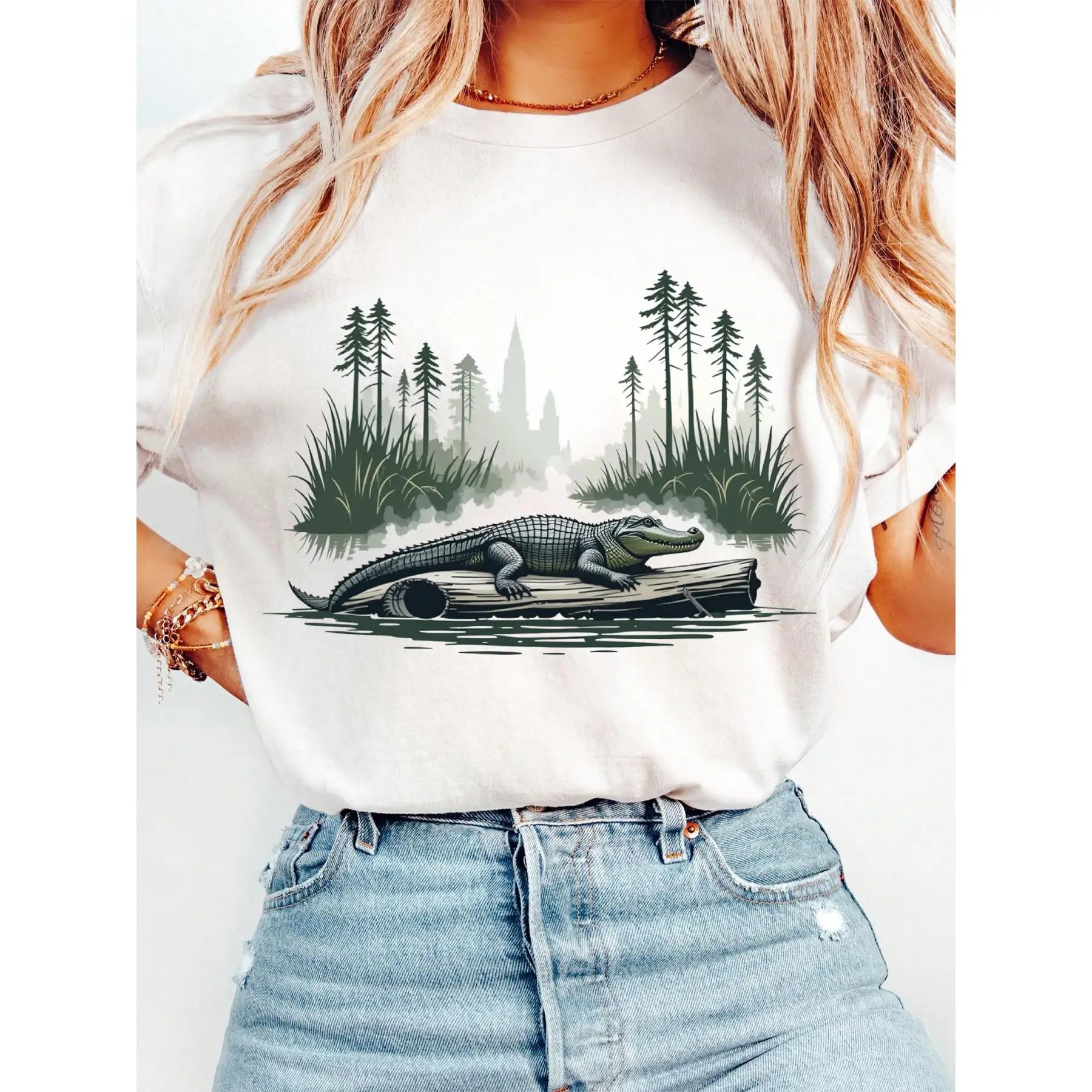 

"Vintage Alligator T-Shirt for Women | Croc River Graphic Tee | Florida Everglades Vacation Gift | Nature Lover Top"