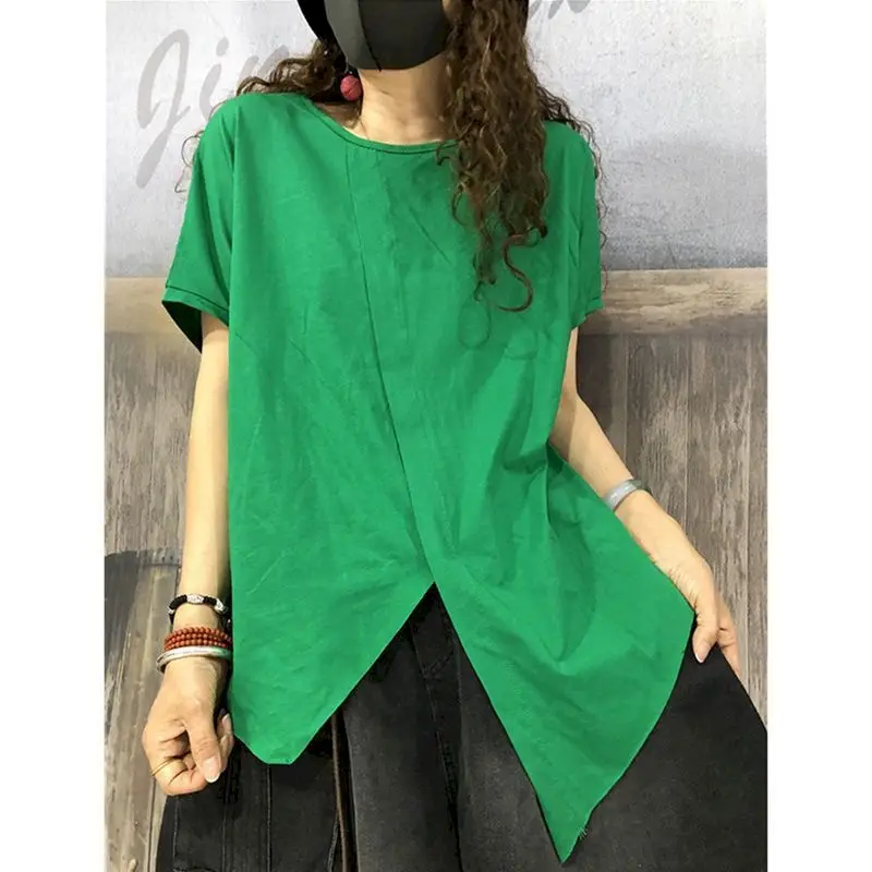

Футболка женская Асимметричная с разрезом, модный однотонный художественный Топ в стиле оверсайз, Повседневная Свободная тонкая рубашка с коротким рукавом, на лето