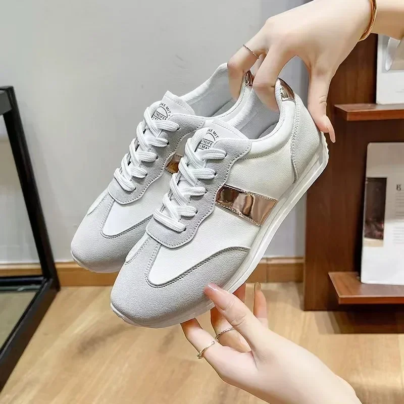 Women's Fashion Breathable Lace Up Flat Sneakers Women's Thick Sole Walking Designer Shoes New Women Casual Sneakers White Shoes