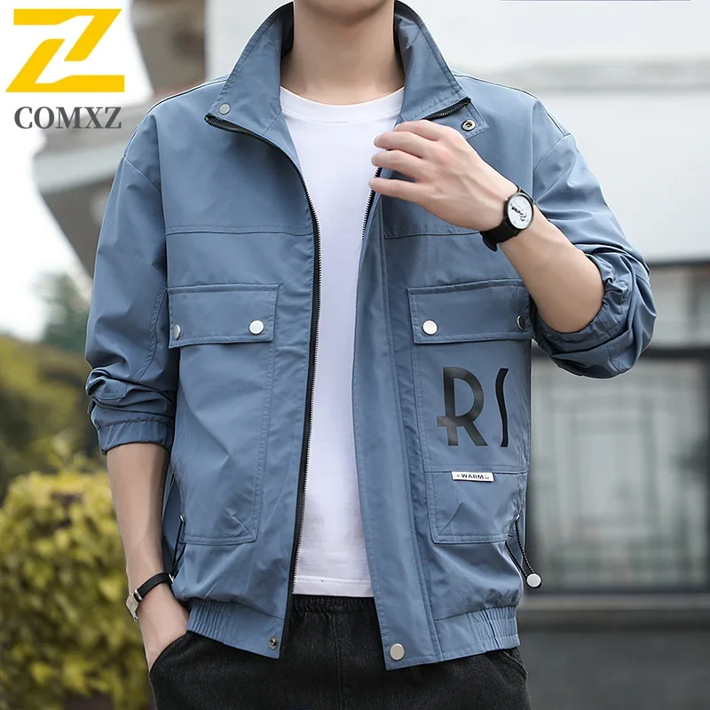 COMXZ Men Windbreaker 2025 New Stand Collar High Quality Outdoor Camping Techwear Tooling Jacket  Autumn Jacket with No Hood