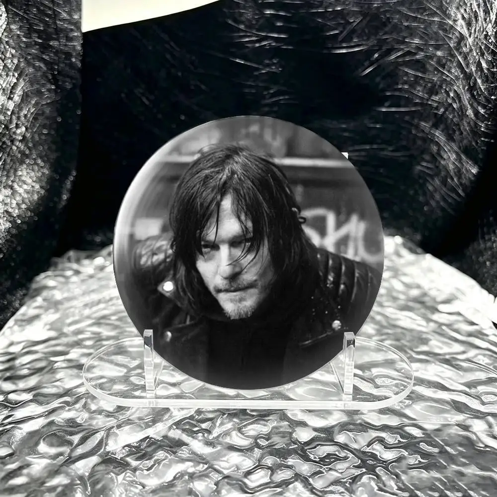 Daryl Dixon Horror TV Show Zombie Tin badges in 25/32/44/58/75mm, brooch pins for accessories & gifts,Souvenir.