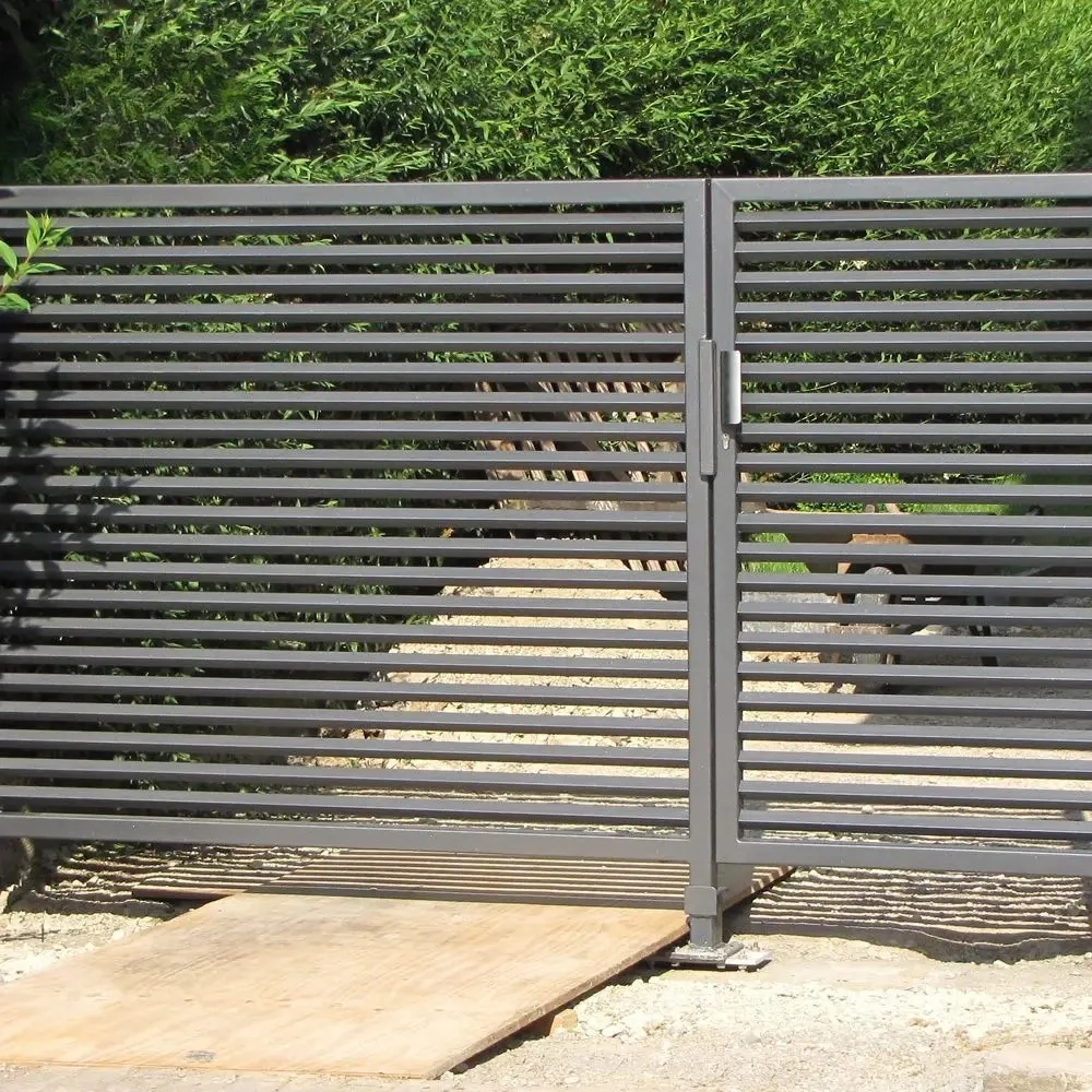 

Ex-factory Price High Quality Iron Door No MOQ Luxury Courtyard Door