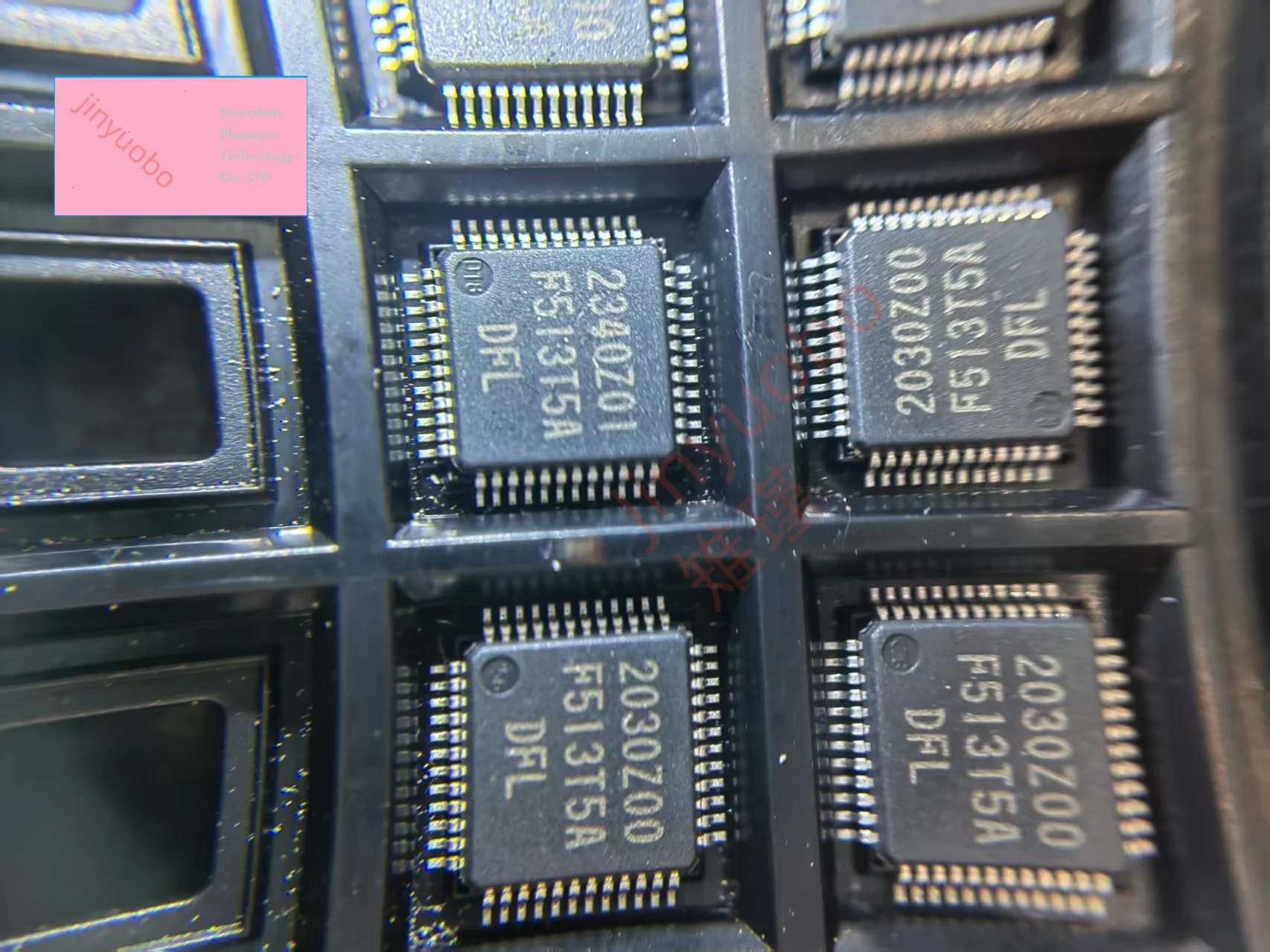 1 قطعة R5F513T5ADFL 2.7 فولت ~ 5.5 فولت 32 ميجا هرتز 12 كيلو بايت فلاش 128 كيلو بايت I2C ، لينبوس ، SCI ، SPI 4KB 32bit RX LQFP-48