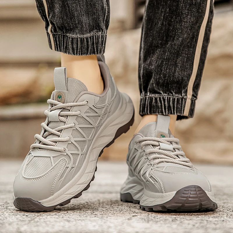 

Low-Top Large Size Men's Retro Classic Casual Sports Shoes Fashionable Breathable Sneakers