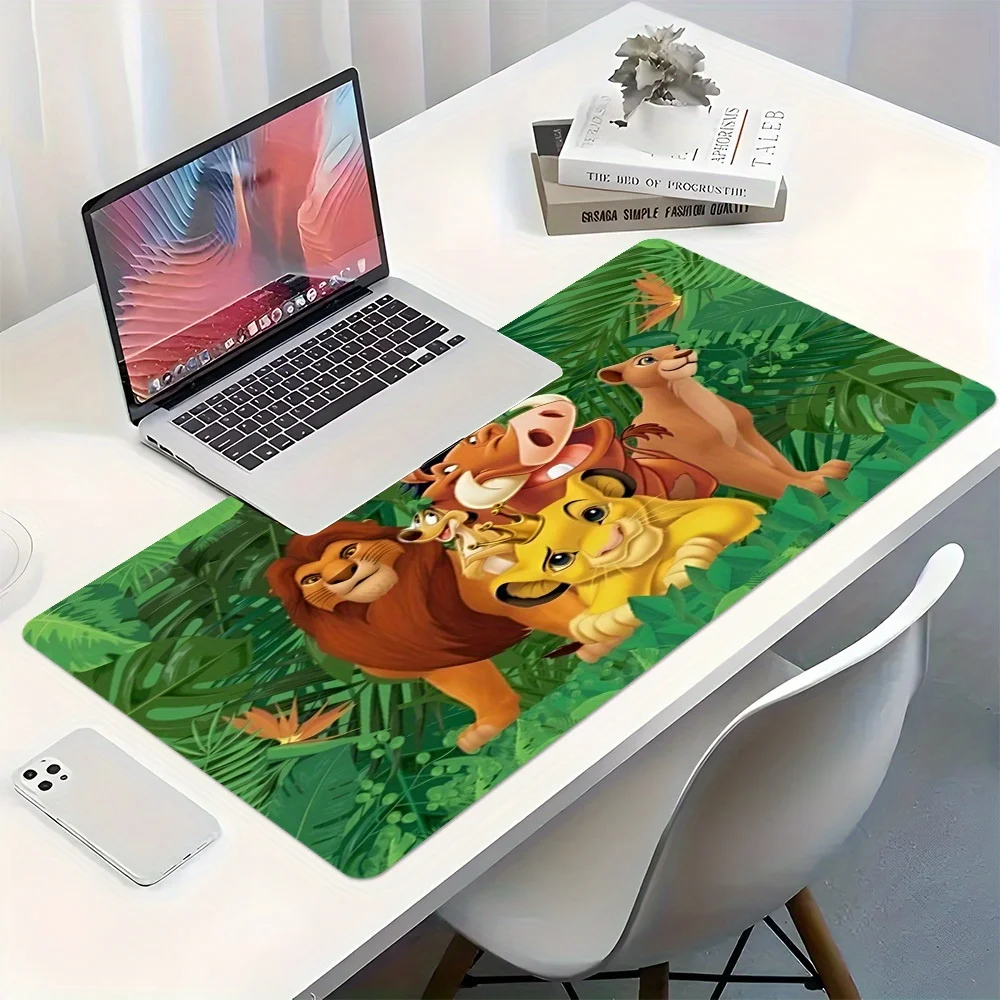 قطعة واحدة من لوحة الماوس الرسمية من Disney The Lion King - Simba وTimon & Pumbaa، قاعدة مطاطية غير قابلة للانزلاق، سجادة مكتب ألعاب كبيرة للكمبيوتر الشخصي والمكتب،