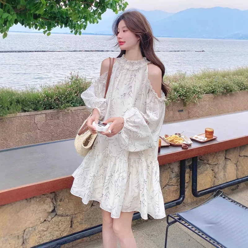 

White floral dress for women in summer2025New off-shoulder design for petite figures, subtly youthful and resort-styleALine skir