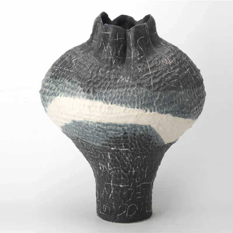 Jingdezhen Ceramic Vase French Wabi Style Sandy Dot Pattern Art Flower Arrangement for Living Room Guest House Home Decor
