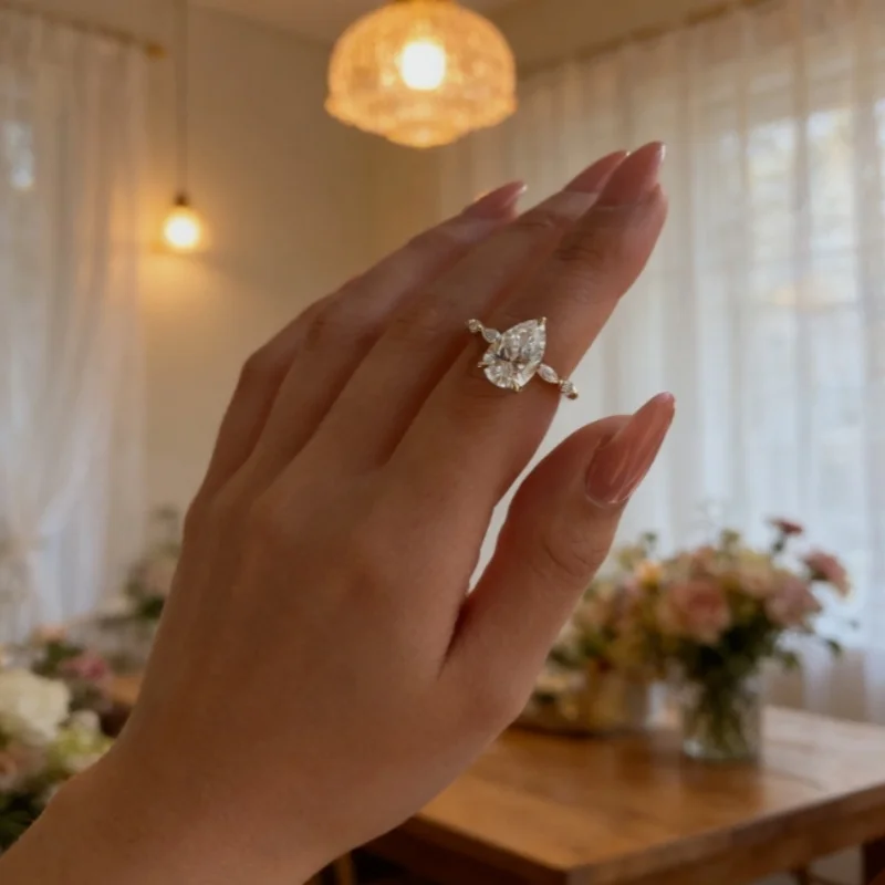

2026 European and American Style Exquisite Droplet Shaped Zirconia Gemstone Jewelry Bride Engagement Ring Daily Holiday Gifts