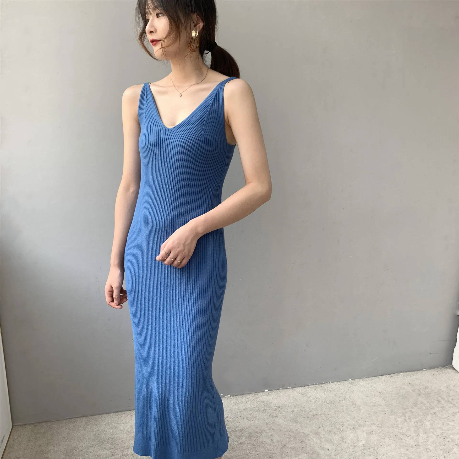 2024 Women Sexy V-Neck Sleeveless Long Dress Solid Color Knitted Material High Stretch   Bodycon Long Sweater Dress Vestidos