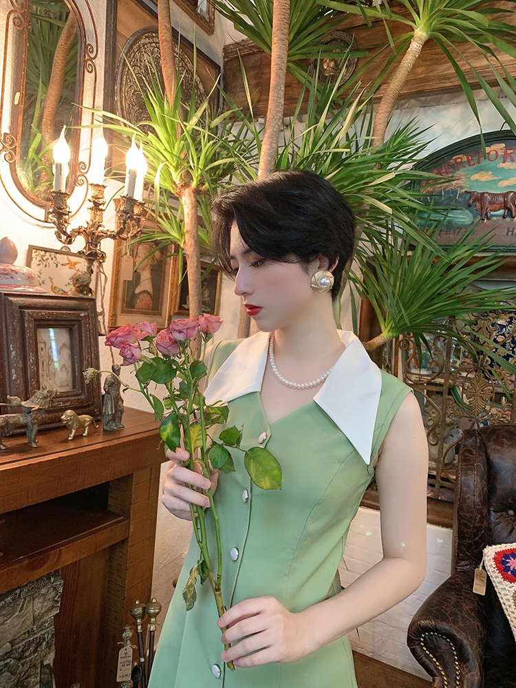 

Retro Hong Kong Style V-Neck Single Button Sleeveless High Waist Pure Color Avocado Dress A-Line Skirt Long Dress for Women
