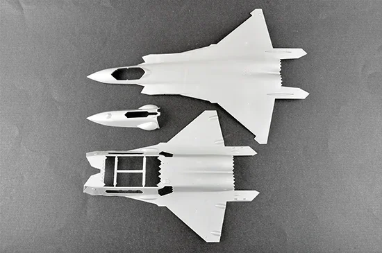 Trumpeter พลาสติกประกอบเครื่องบินชุด 05811 จีน J-20 Mighty Dragon Fighter 1/48