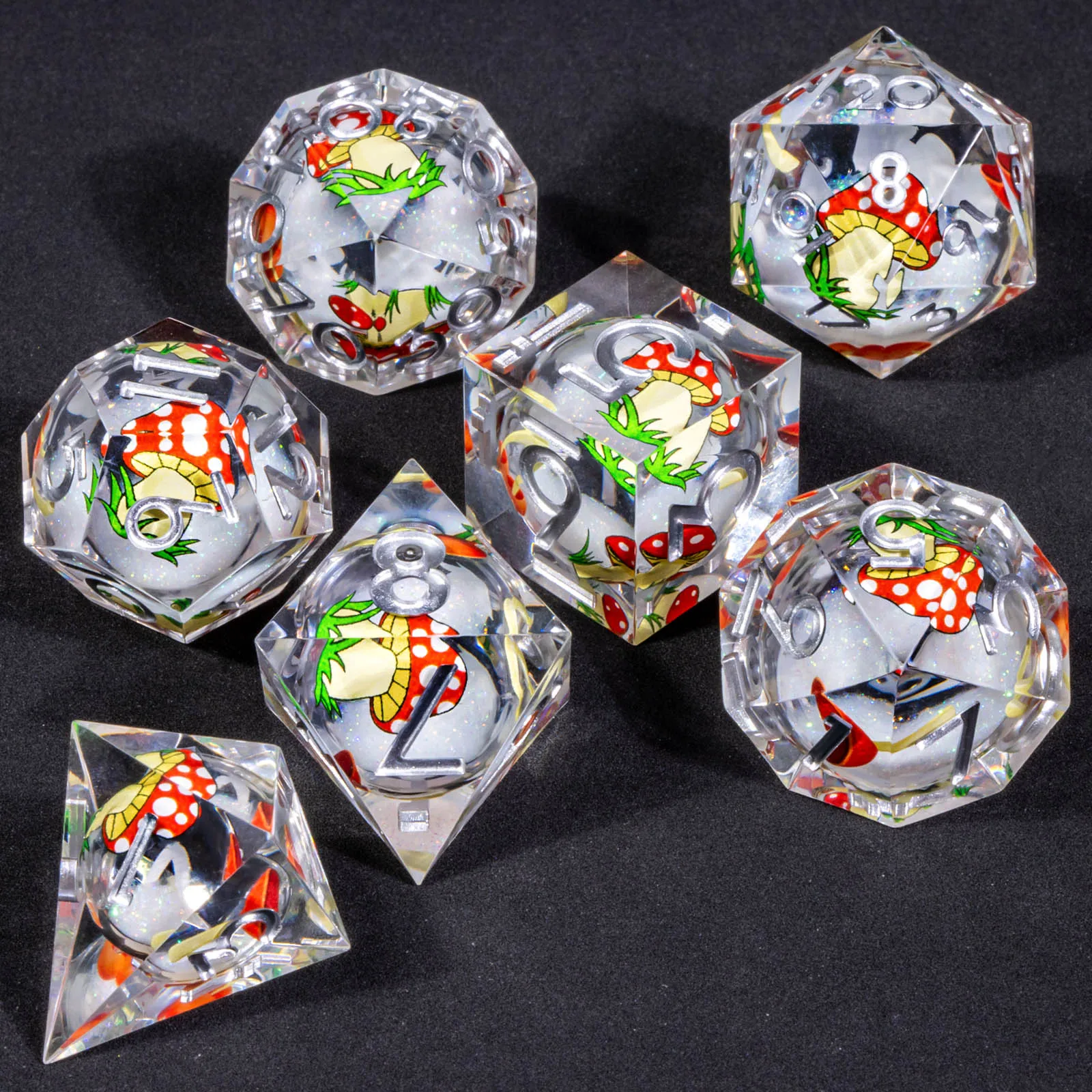 

Mushroom Shaped Liquid Core Dice Set for Role Playing Games Resin Dice For Dungeons And Dragons D&D Gaming Dice Sharp Edges Dice