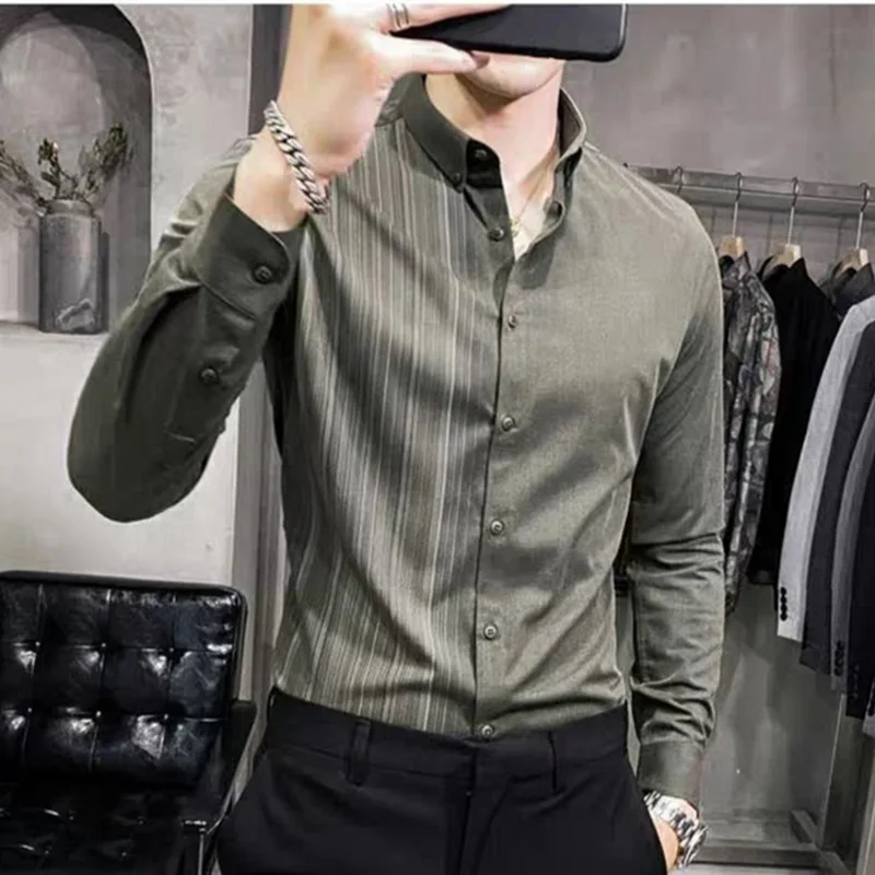 Camisa masculina assimétrica solta de botões estampados, tops casuais extragrandes, camisas listradas, moda coreana, roupa de outono, nova, 2023