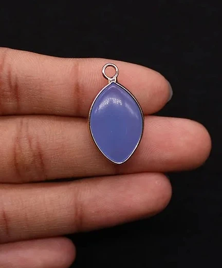 

2pcs Natural Stone Carved Horse-eye Shaped Lapis Lazuli Gold-plated Bezel Single-hole Tiger Eye Stone Pendant DIY Material