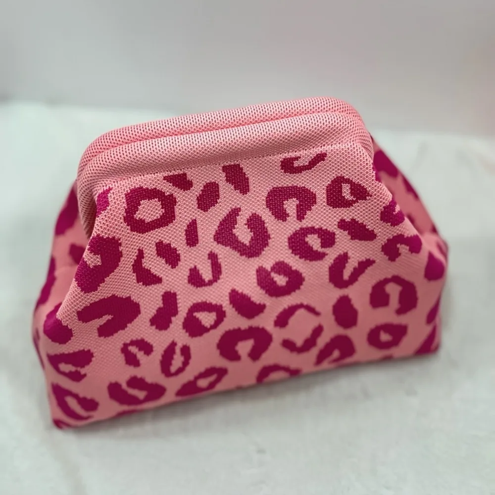 Aus China: Gestrickte Kosmetiktaschen mit großer Kapazität für Damen, Reiseaccessoires, Aufbewahrung von Kosmetik- und Hautpflegeprodukten – Detail 8