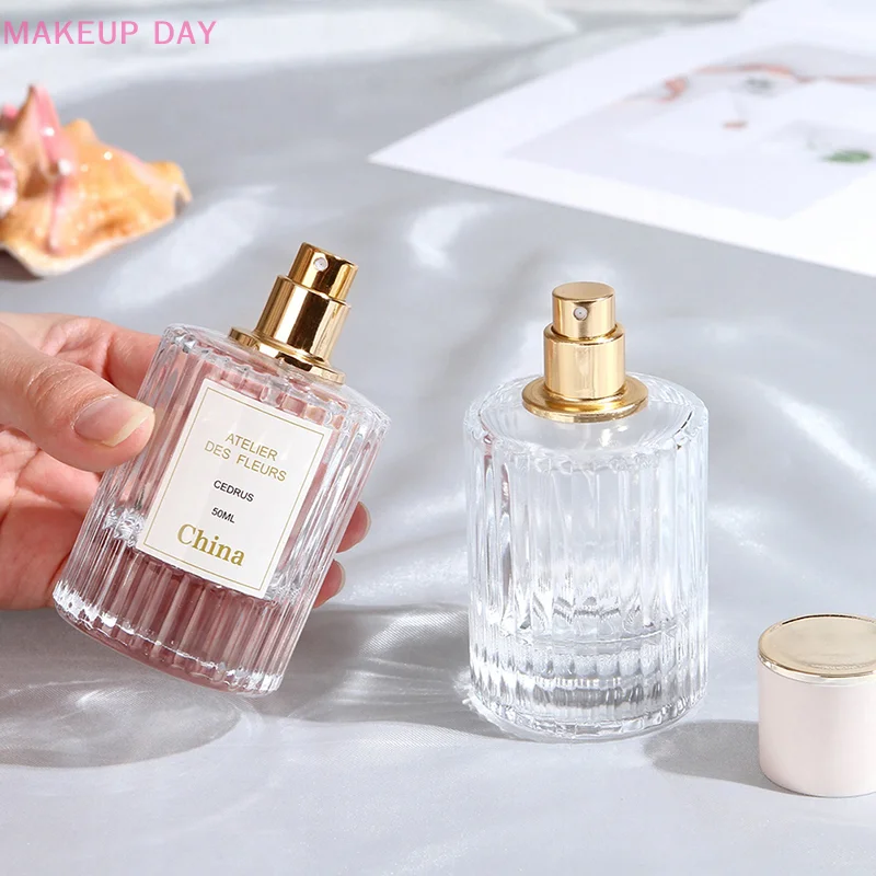 30/50Ml Parfum Glazen Spuitfles Draagbare Doorzichtige Cosmetica Parfum Verstuiver Lege Flessen Met Hoge Capaciteit Navulbaar