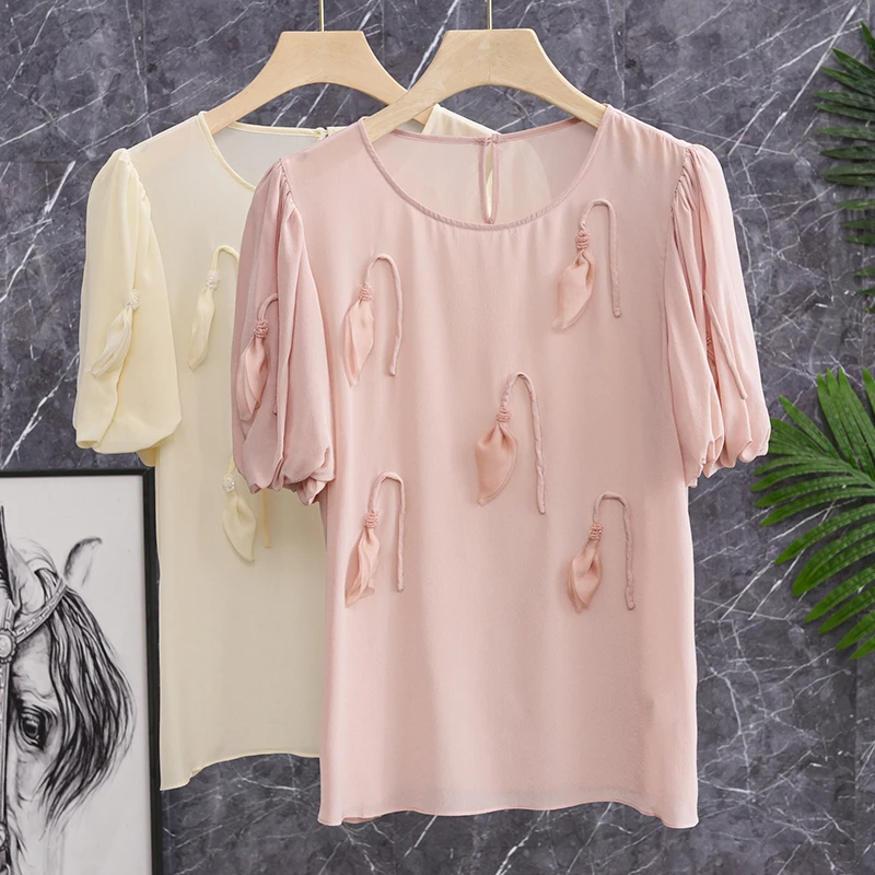 

Женская летняя футболка с коротким рукавом из шелка с художественным тиснением, цветочным узором, круглым вырезом и рукавами-фонариками, прямого кроя