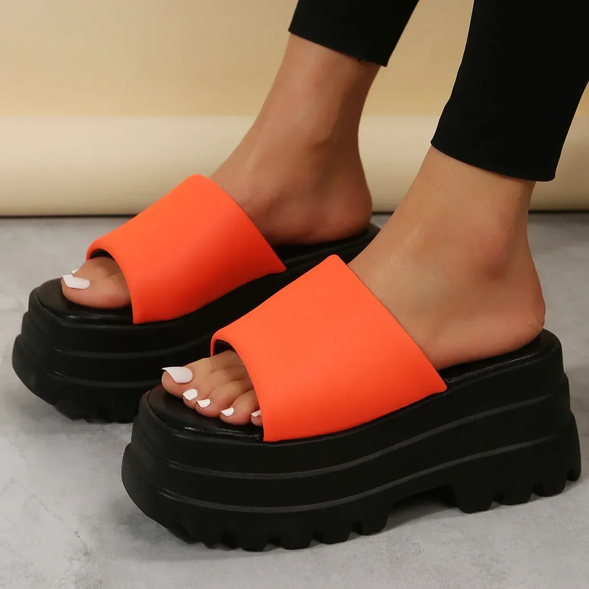 

Women Slippers Flip-Flops Ladies Summer Fashion Wedge Heels Shoes Women High Platform Slippers Outdoor Sandals Plus Size 35-43