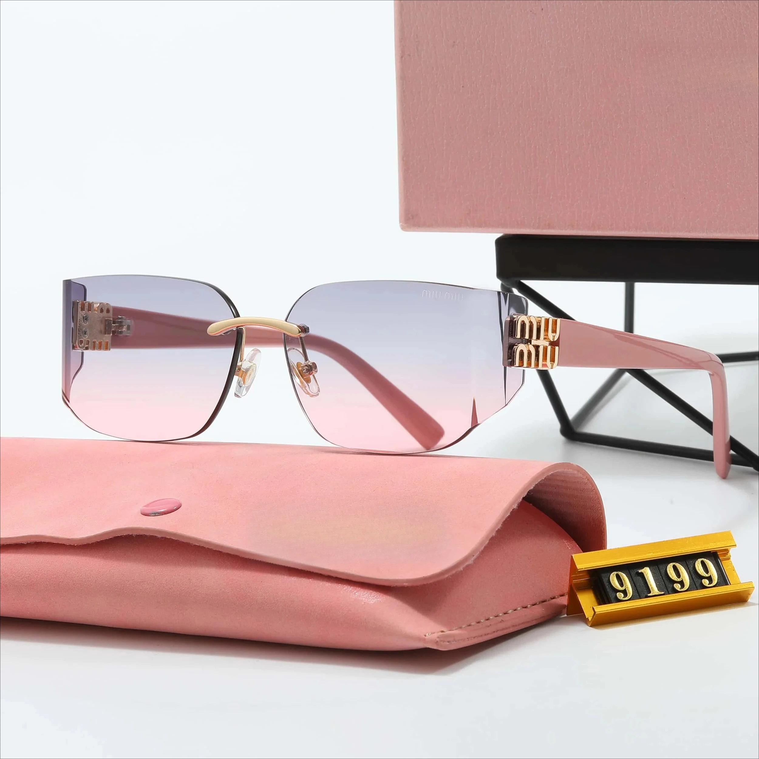 

UV400 Polarized Sunglasses - Lightweight Anti-Glare Shades for Outdoor, Driving & Beach Activities