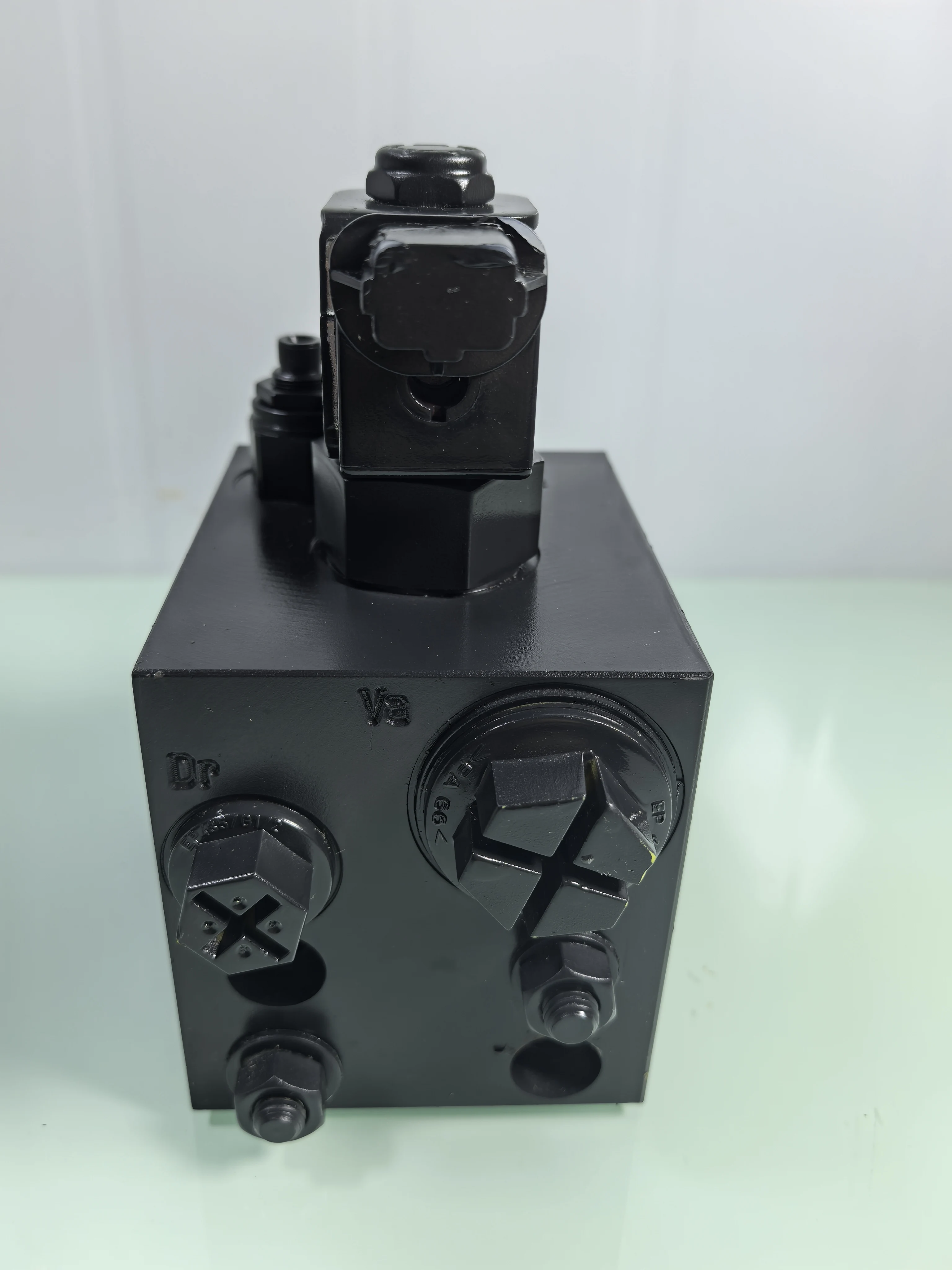 

Kalmar DCE DCT DCU923543.0058 Клапанная пластина Новый металлический дизайн с подъемником на шарикоподшипнике