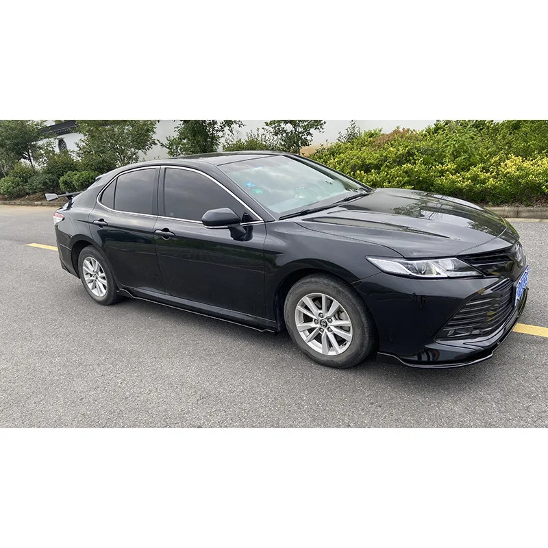 

Для 2018 8-го поколения новая боковая юбка Camry, отделка кузова и край двери, декоративные яркие полоски, специально модифицированы для Ext