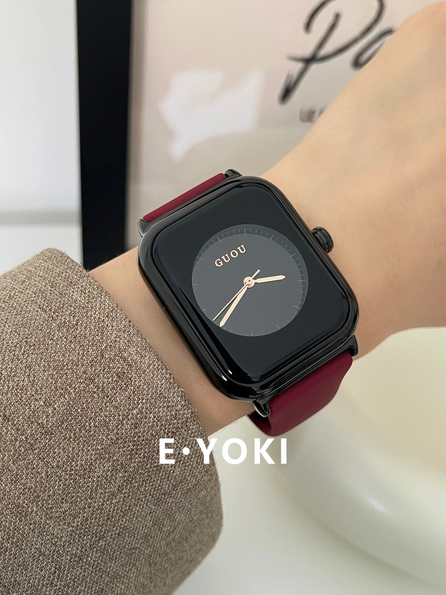 Elegant Women'S Watch Classic Black And Red Silicone Women'S WatchCasual And Versatile Women'S Quartz Watch, Suitable For Women.