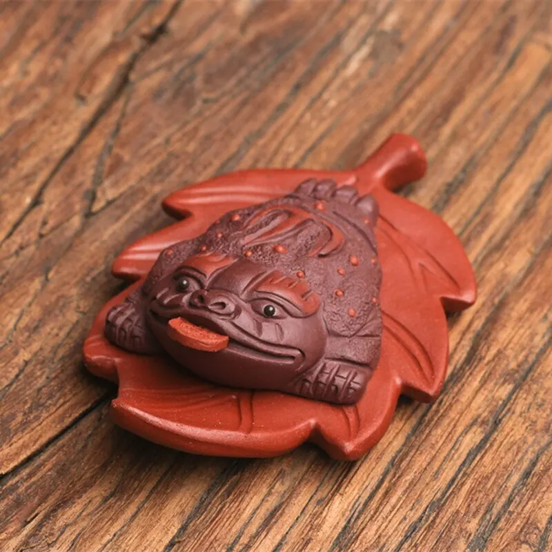 3.94" Chinese Yixing Purple Clay Tea Pet Leaf Golden Toad Statue Luck Ornament