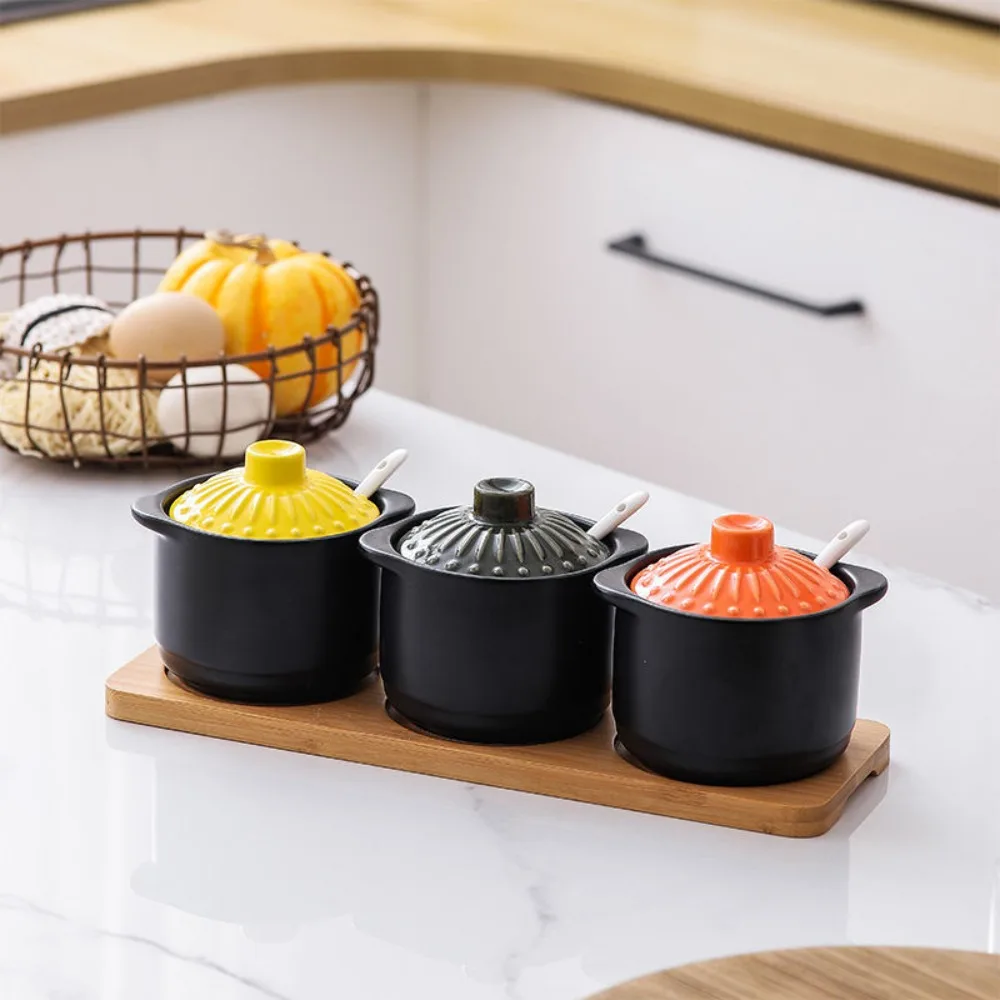 

Multi-functional Japanese Style Ceramic Seasoning Jar Moisture-proof Dust-proof Condiment Container With Spoon Stew Pot Sugar