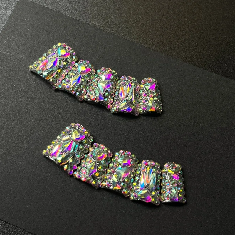 

10PCS Handmade Short Duckbill Nails Full Diamond Press on Nails Colored Glass Crystal Design Luxury Glitter False Nail for Women